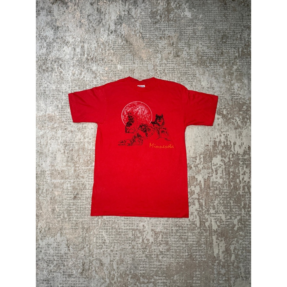Vintage 1980s Hanes Minnesota Wolves Nature Single Stitch Graphic Print T-Shirt